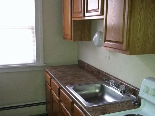 658 Farmington Ave #A