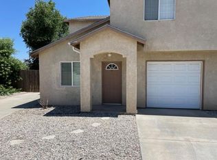 21100 Santa Barbara Dr #B, Tehachapi, CA 93561