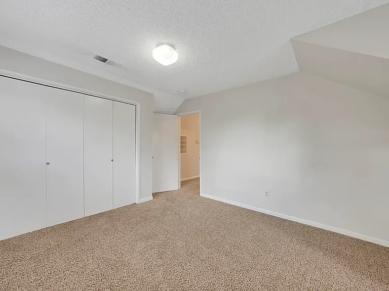 2297 N Polk St — Photo 27