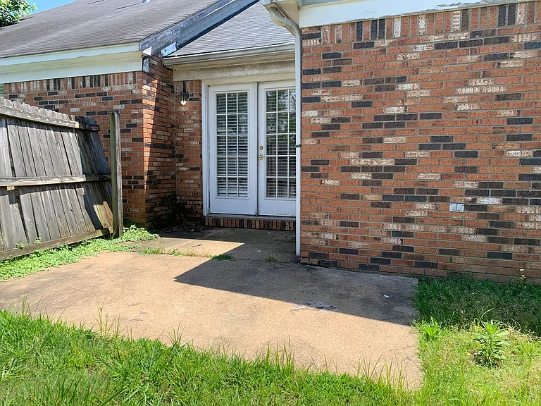 1584 Joy Blvd — Photo 8