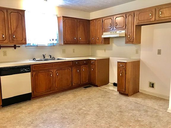 2nd image of 1324 Wrightford Dr