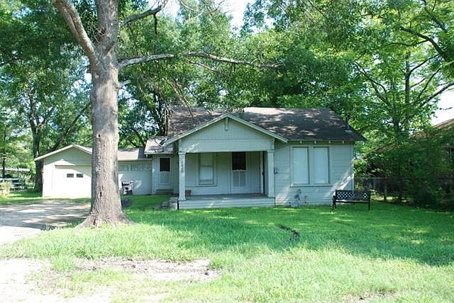 1st image of 2620 W 2nd Ave