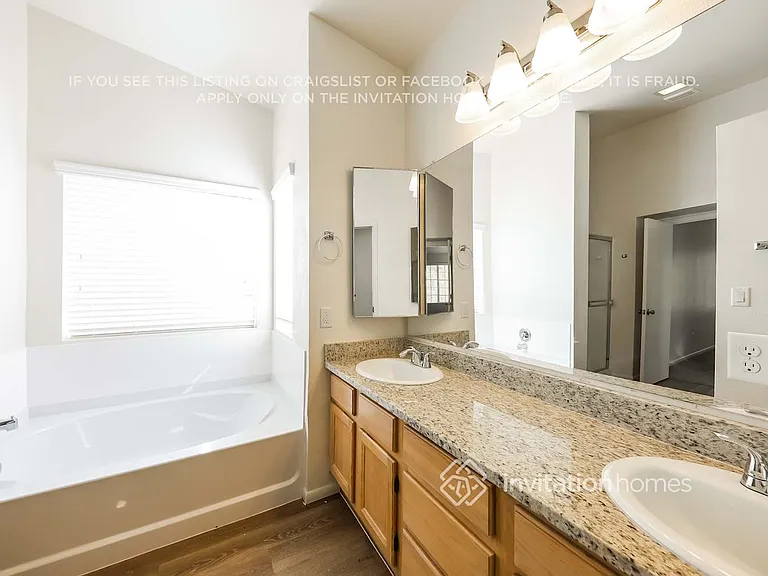 5584 W Mercer Ln — Photo 16