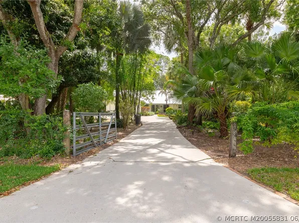 6785 SW Gaines Ave, Stuart, FL 34997