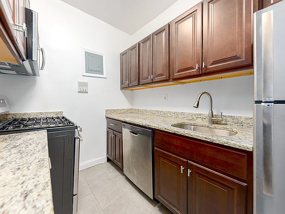 5th image of 43-09 47th Ave #2L