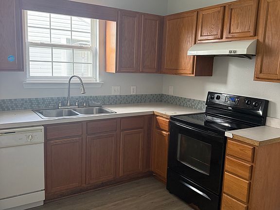 3rd image of 5005 Wickalow Way