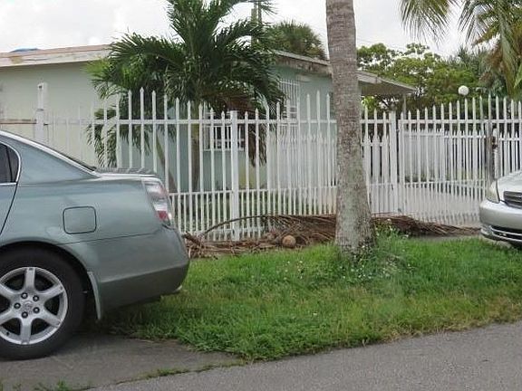 4th image of 17014 NW 53rd Pl