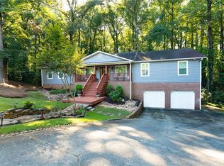 1512 Silver Maple Ct SW, Lilburn, GA 30047