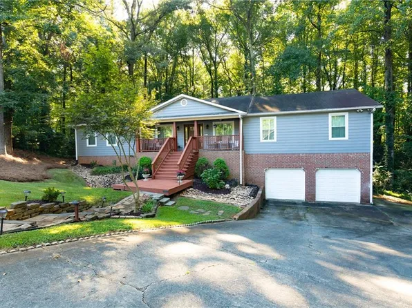 1512 Silver Maple Ct SW, Lilburn, GA 30047