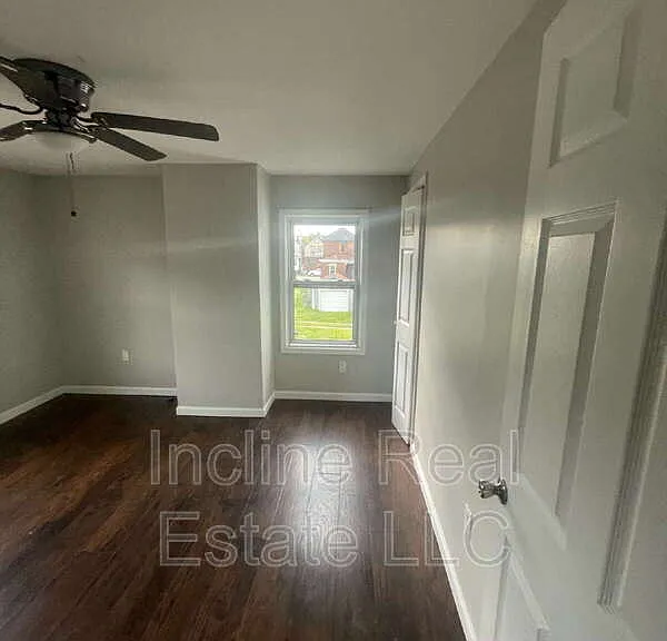 124 S 13th St — Photo 7