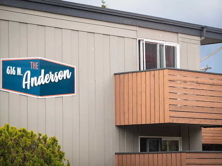 616 N Anderson St — Photo 25