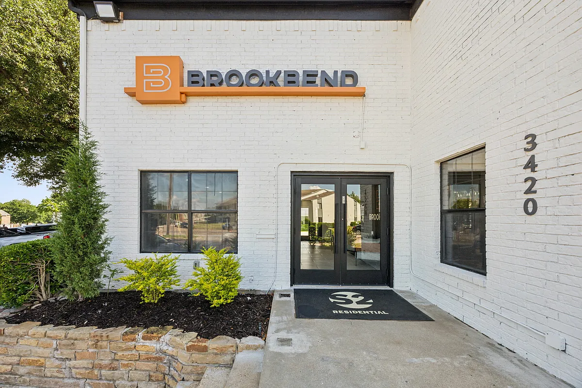 Building Photo - Brookbend
