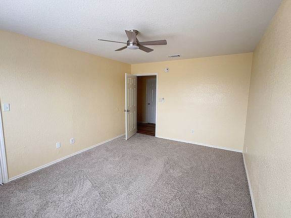 2nd image of 3207 Hereford Ln #B