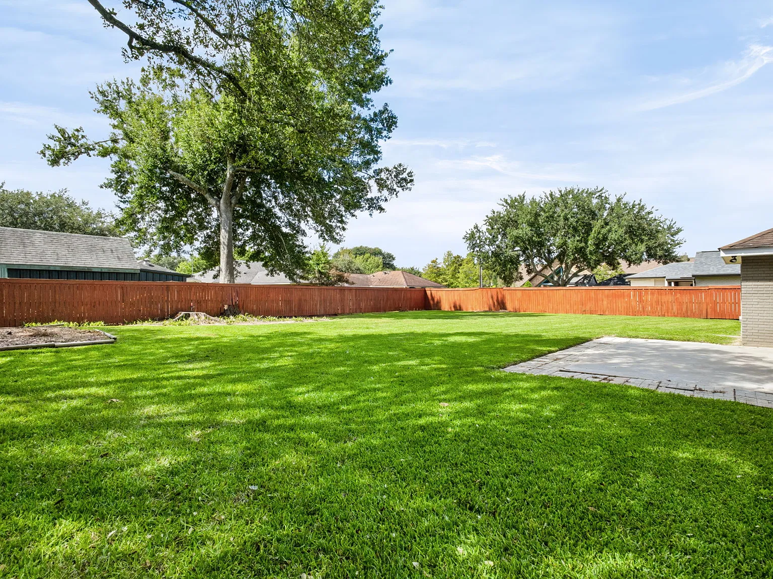 4 bed, 2100 sqft, $2,500 — Photo 3