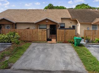 6704 NW 192nd Ter, Hialeah, FL 33015