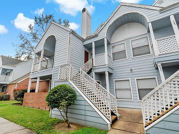 2nd image of 14550 Fonmeadow Drive #804