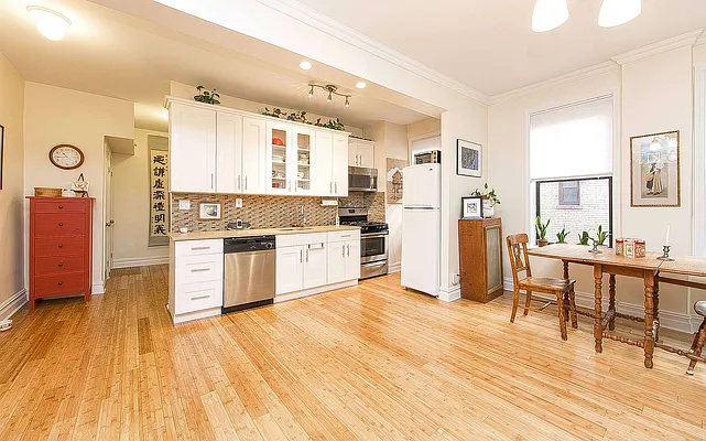 Sold by Calabrese Real Estate | media 11