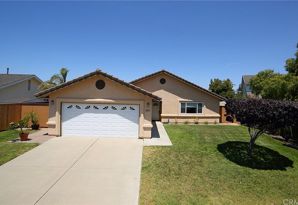 1st image of 957 E Moonlite Dr