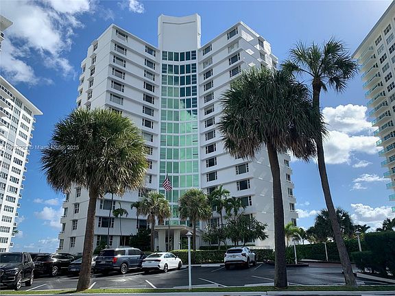3rd image of 3600 Galt Ocean Dr #36009C