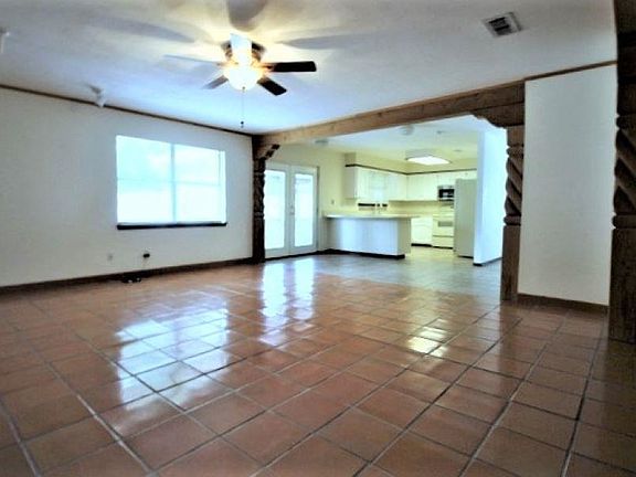5th image of 516 Mission Arch Dr