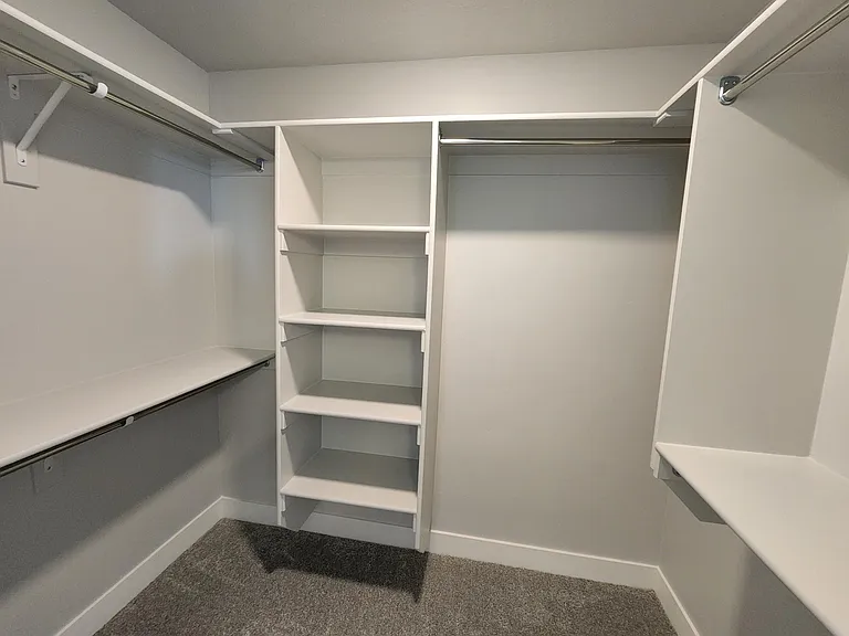439 E Hill View Dr — Photo 25