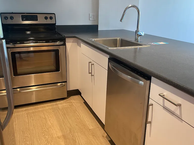 293 Harvard St #2 — Photo 4