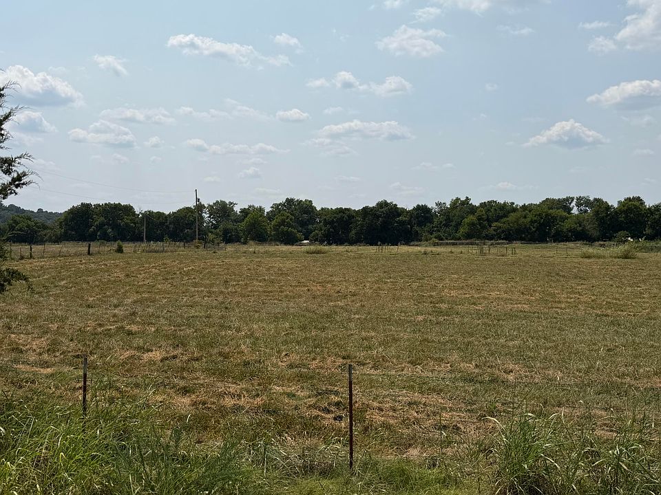 1st image of 85 Quarter Horse Lane