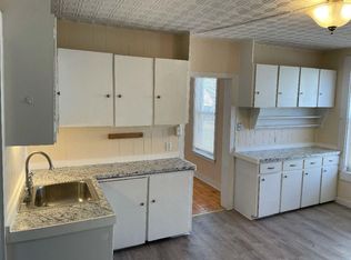 856 Valley St #1, Manchester, NH 03103