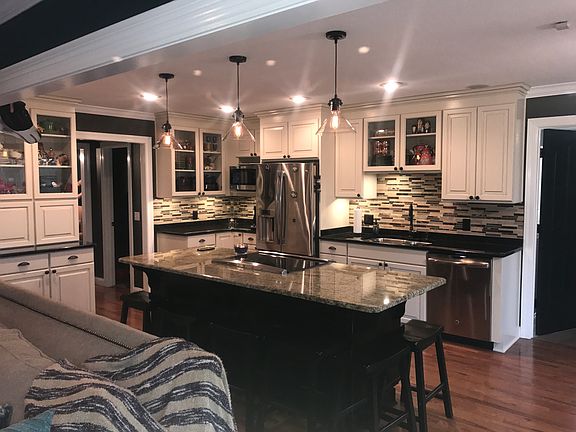 Main floor kitchen