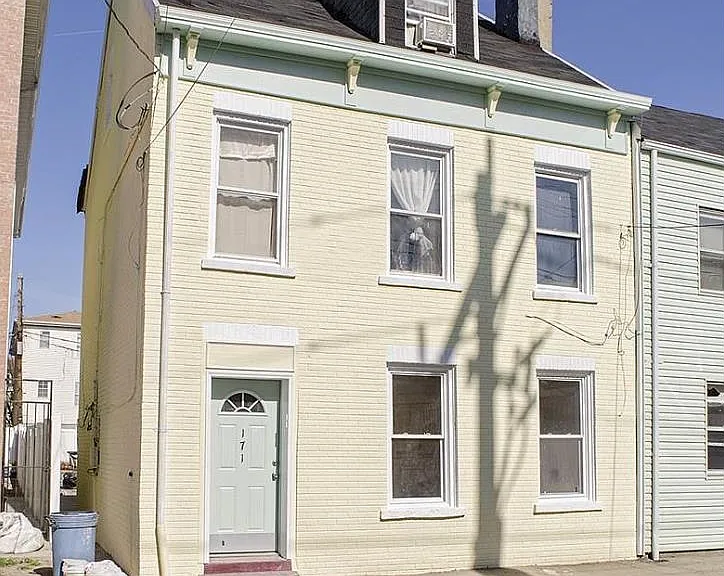 171 New York Ave #2 — Photo 1