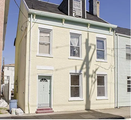 171 New York Ave #2 Photo 1