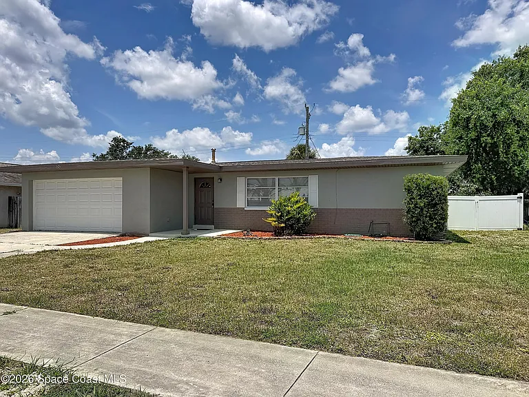 1525 Polaris St — Photo 1