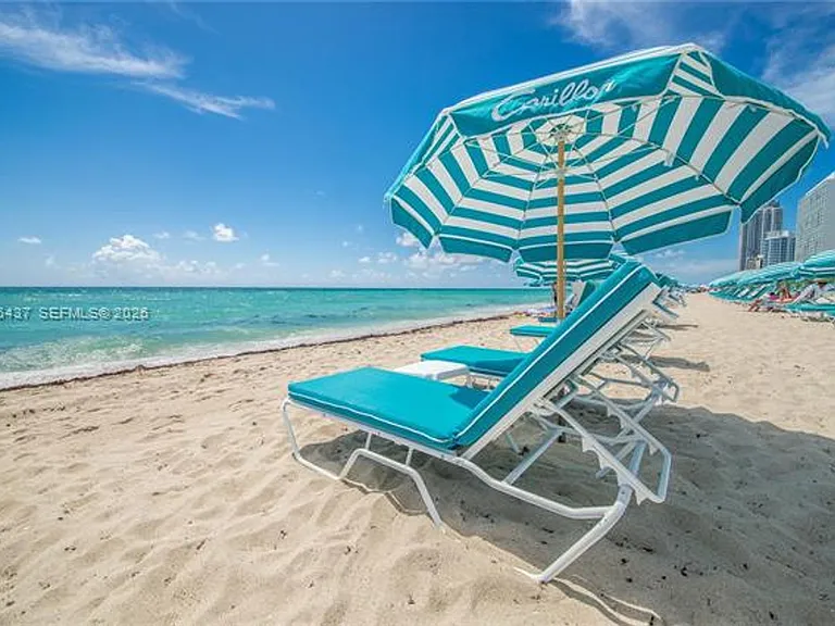6899 Collins Avenue Cu #702 — Photo 31