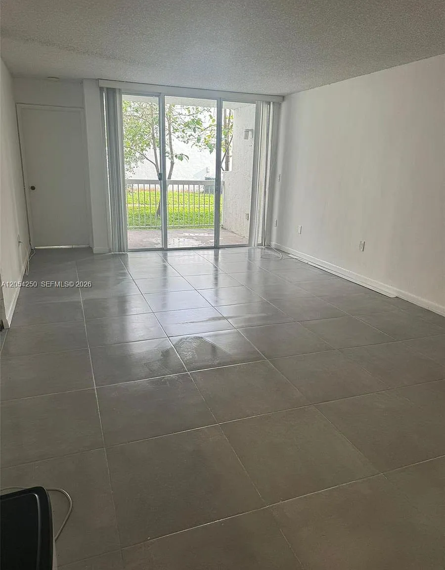 The Greens At Doral Condo — Photo 4
