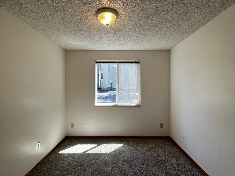 3318 Willow Ct SE — Photo 33