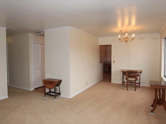 2nd image of 6874 S Pine View Cir
