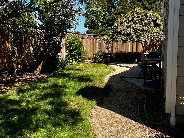 2463 Louis Rd — Photo 32