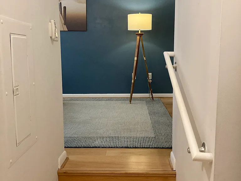811 4th St NW #207 — Photo 9
