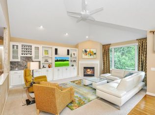 278 Waycliffe Dr N, Wayzata, MN 55391