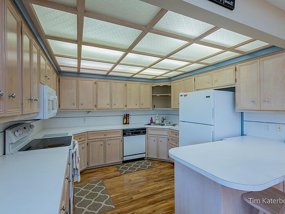 4th image of 6670 N Wentward Ct #66