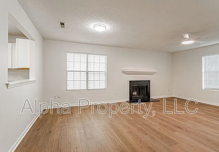 107 Hammett Grove Ln — Photo 5