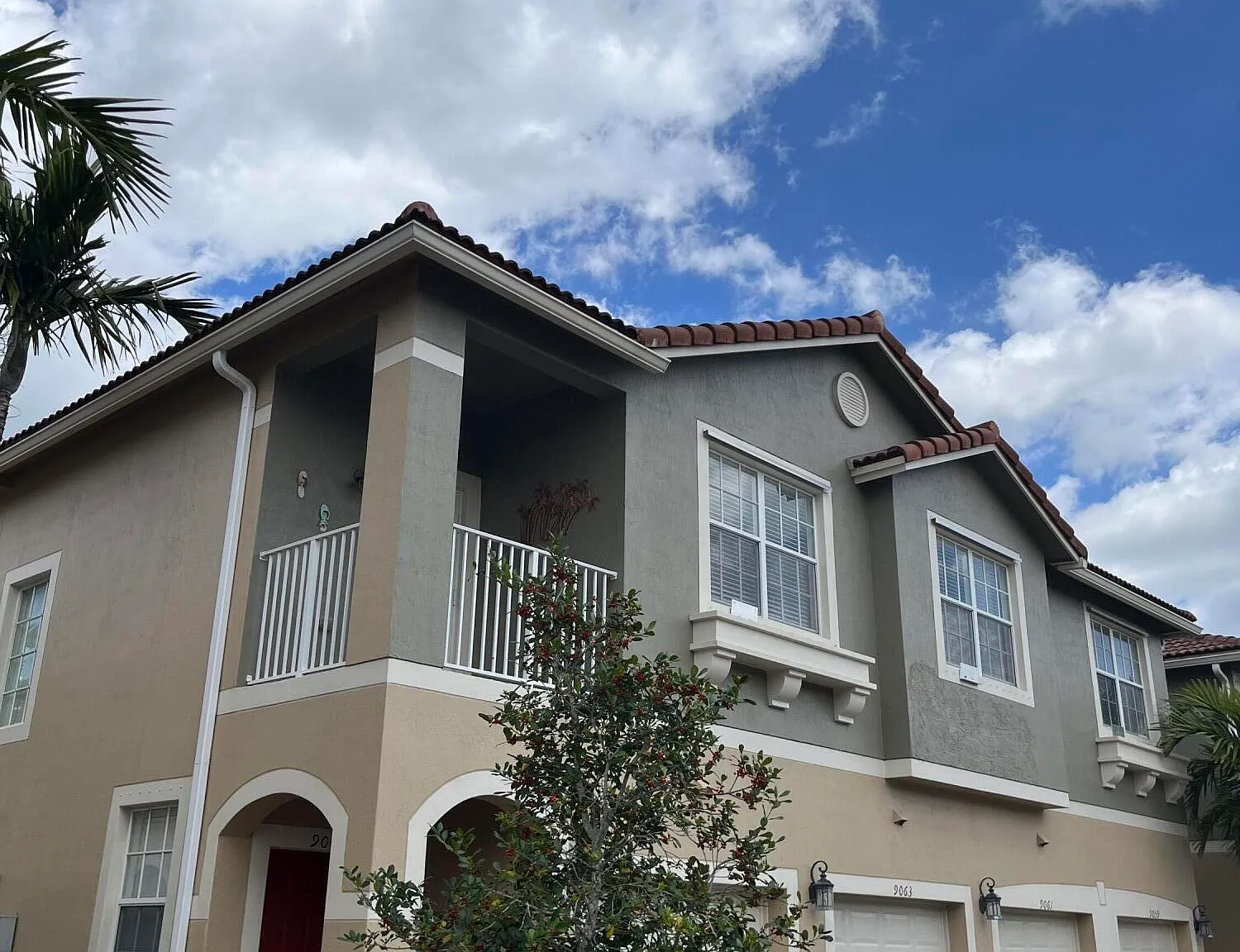 2 bed, 2.0 bath, 1036 sqft, $2,550 — Photo 2