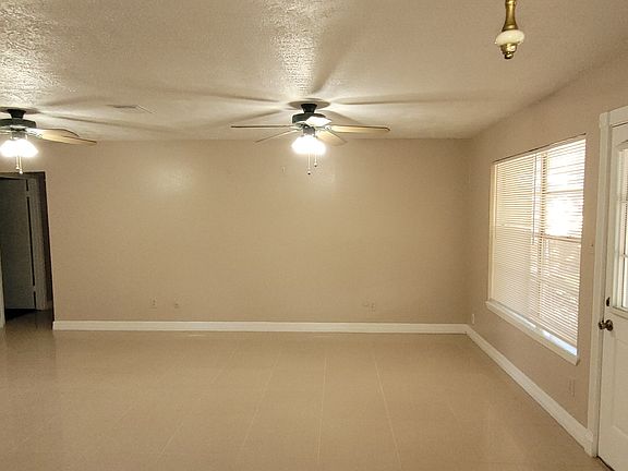 5th image of 10008 Blue Bird St