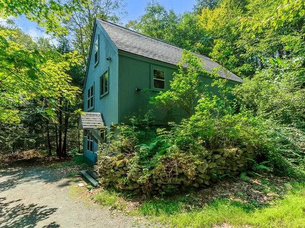 15 Bogie Place, Grantham, NH 03753