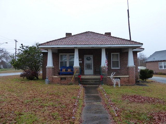 1st image of 110 Lyman Ave