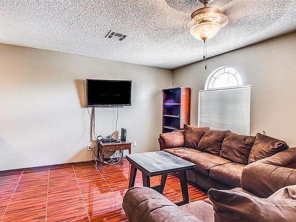 5th image of 11737 Corona Crest Ave