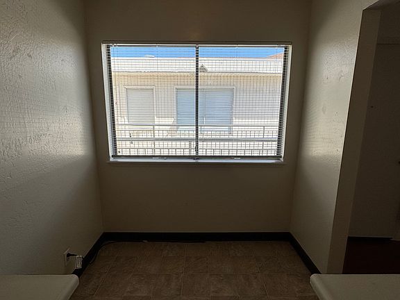 5th image of 870 Grove St APT 204