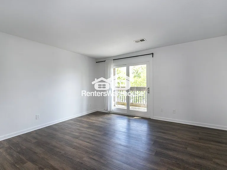 4524 Holly St #22 — Photo 2