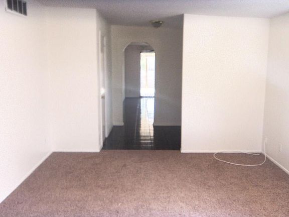 3rd image of 10172 Bermuda Ave