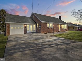4119 Grandview Rd, Hanover, PA 17331
